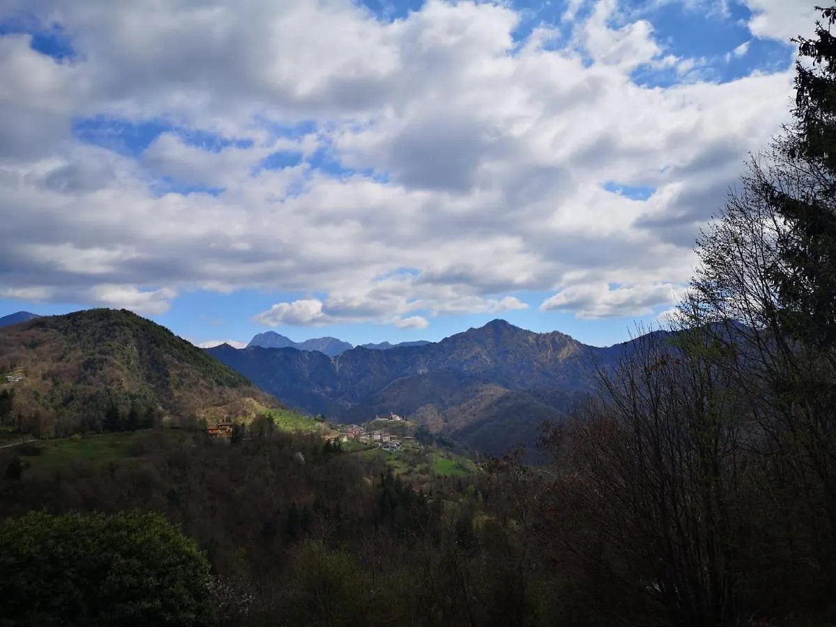 Villa tra montagna e laghi 14 posti Crone Casa vacanze