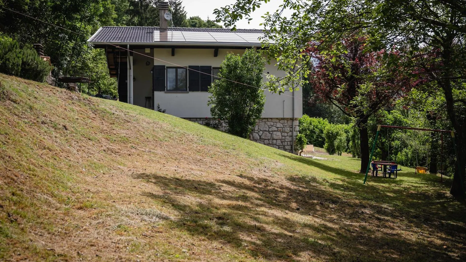 Villa tra montagna e laghi 14 posti Crone Casa vacanze