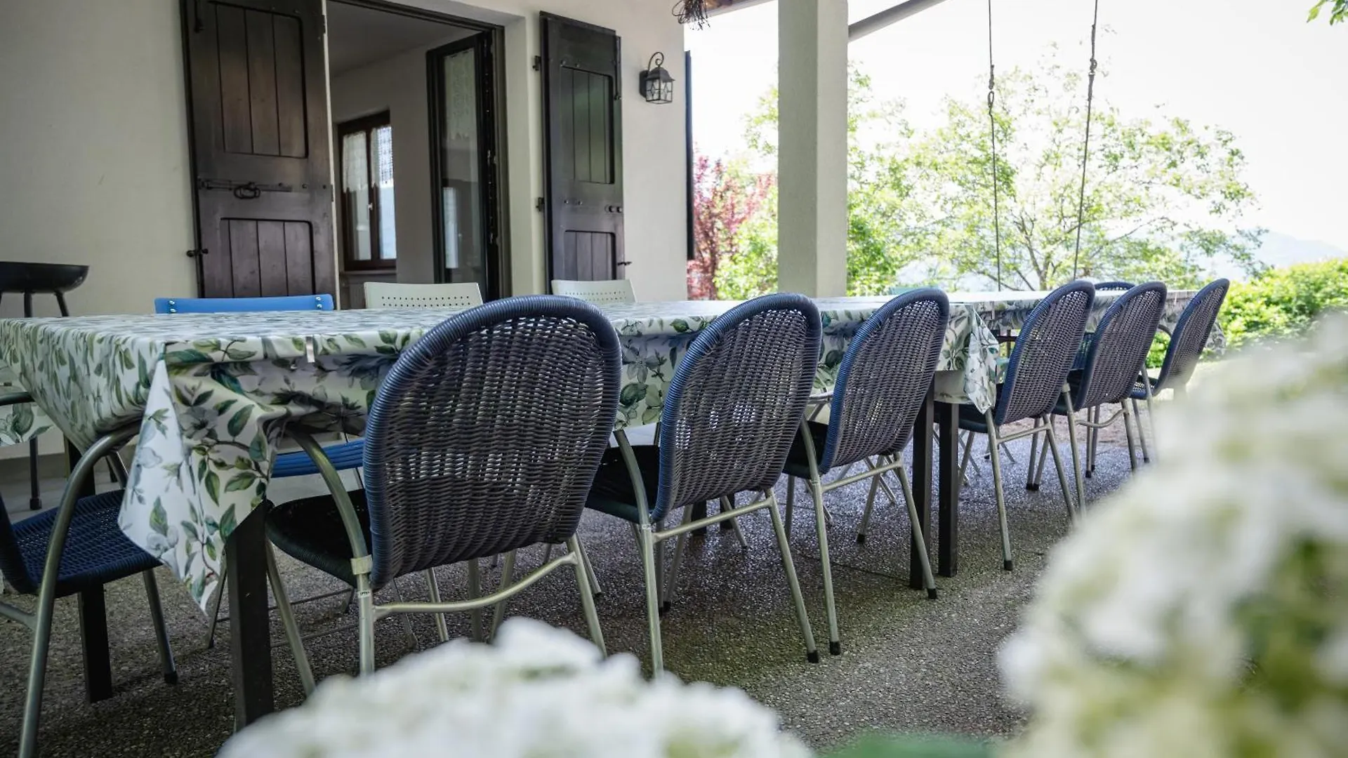 Casa vacanze Villa tra montagna e laghi 14 posti Crone